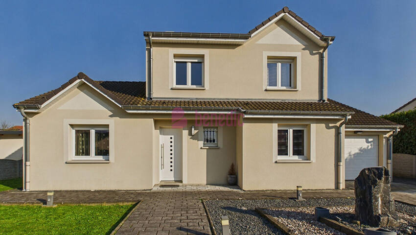 56965193b - Attribut alt par défaut.