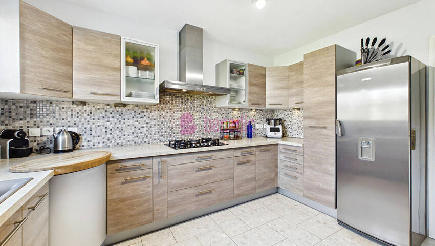 56965193g - Attribut alt par défaut.