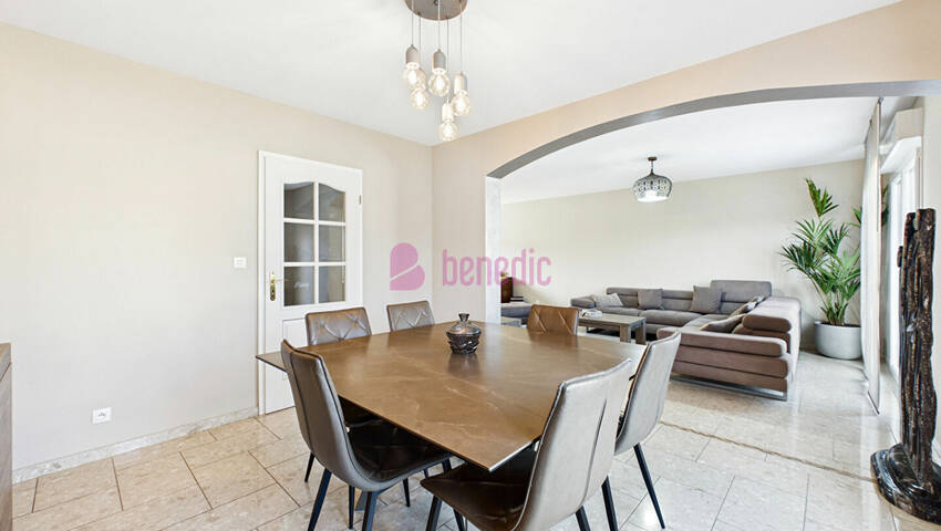 56965193h - Attribut alt par défaut.