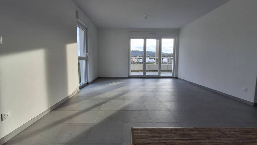 60252869b - Attribut alt par défaut.