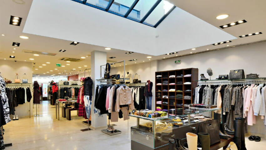 Publique 54202499 nr 4 - Attribut alt par défaut.