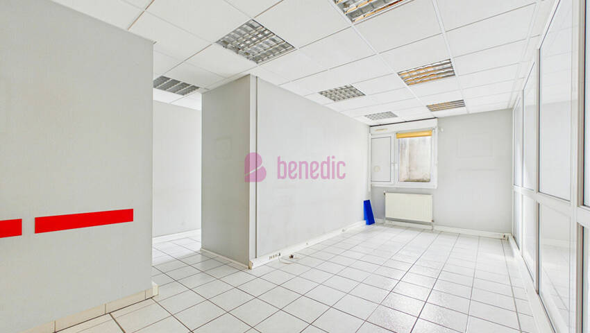 60262505b - Attribut alt par défaut.