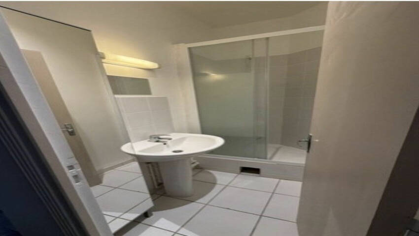 60278698e - Attribut alt par défaut.