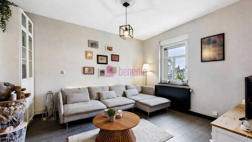 60256073c - Attribut alt par défaut.