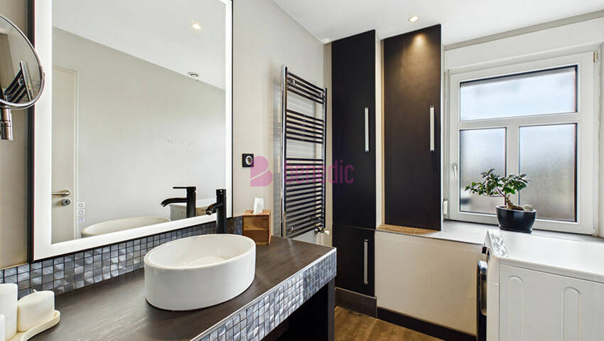 60256073k - Attribut alt par défaut.