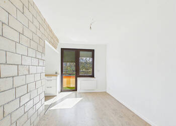 60256069c - Attribut alt par défaut.