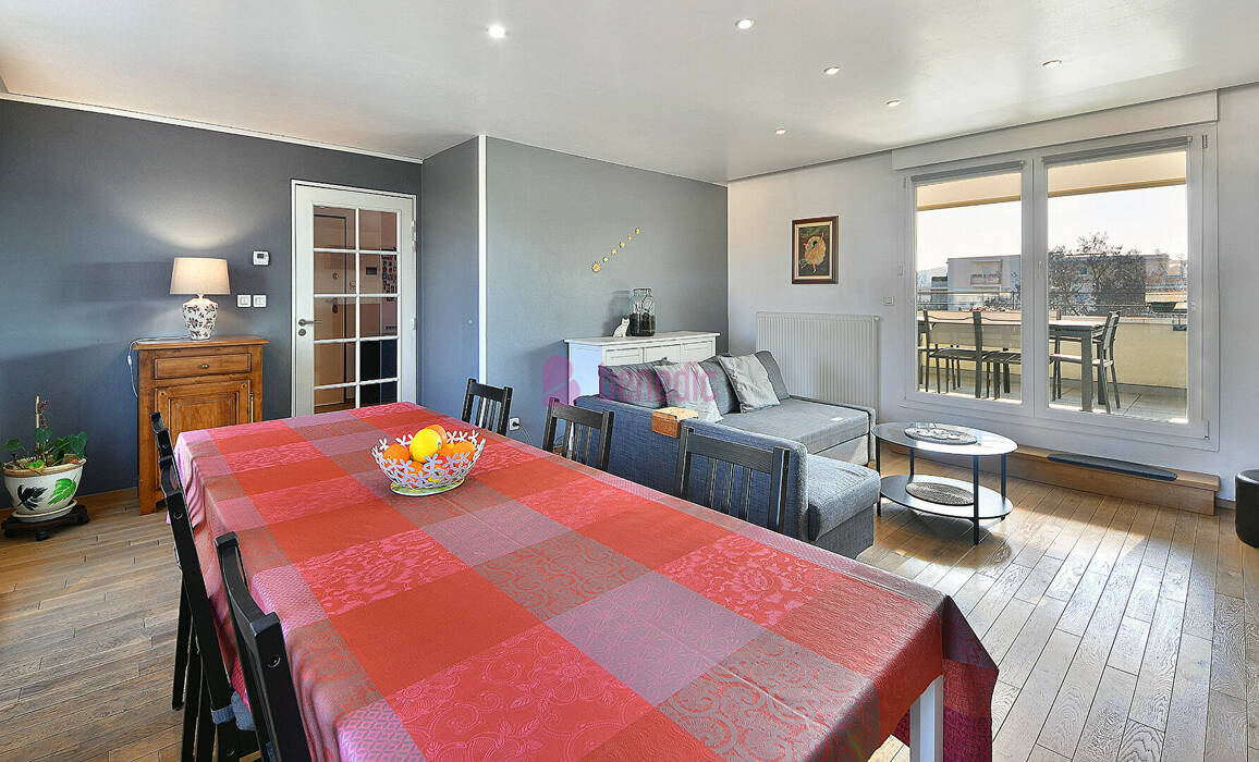 60257597f - Attribut alt par défaut.