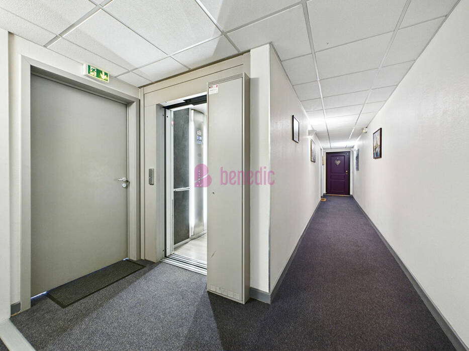 60257597q - Attribut alt par défaut.