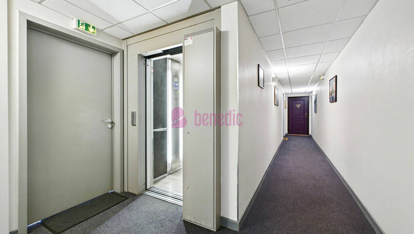 60257597q - Attribut alt par défaut.