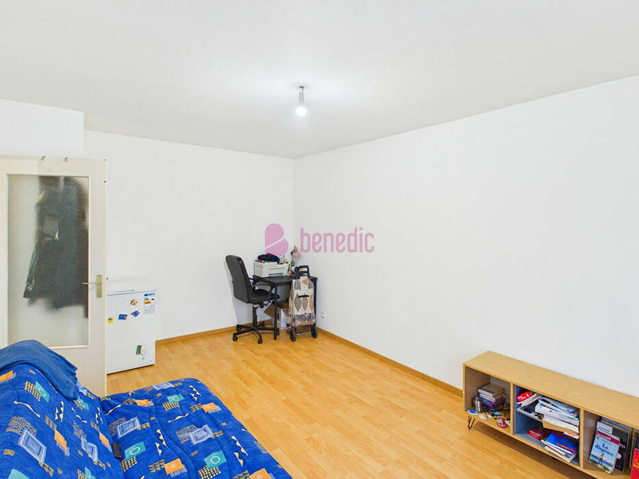 60157830d - Attribut alt par défaut.