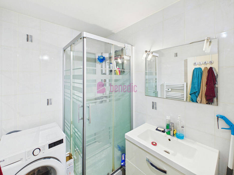 60157830g - Attribut alt par défaut.