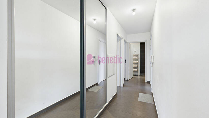 59534922k - Attribut alt par défaut.