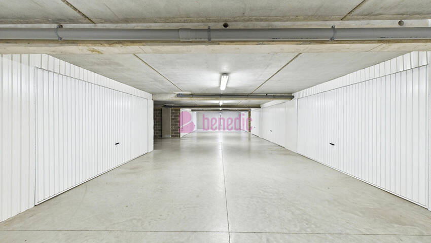 59534922m - Attribut alt par défaut.