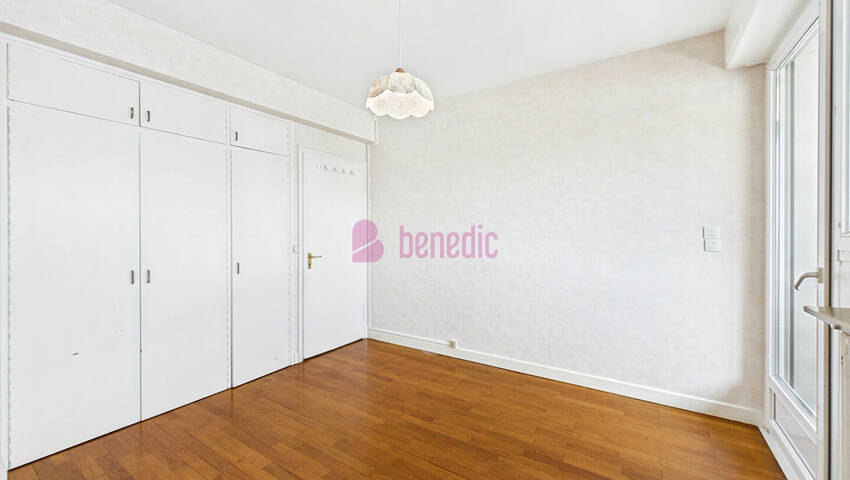 60235137m - Attribut alt par défaut.