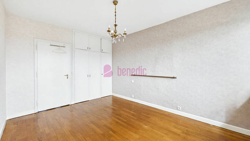 60235137o - Attribut alt par défaut.