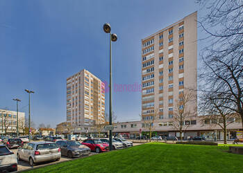 60292089b - Attribut alt par défaut.