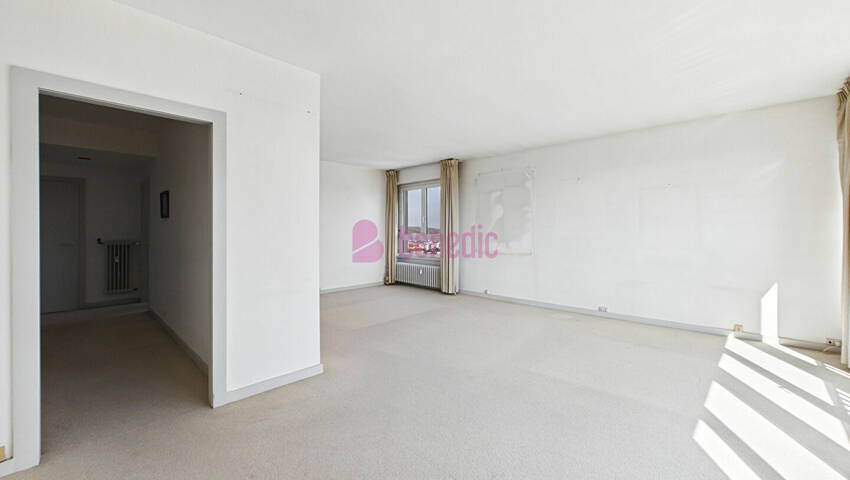 60292089g - Attribut alt par défaut.