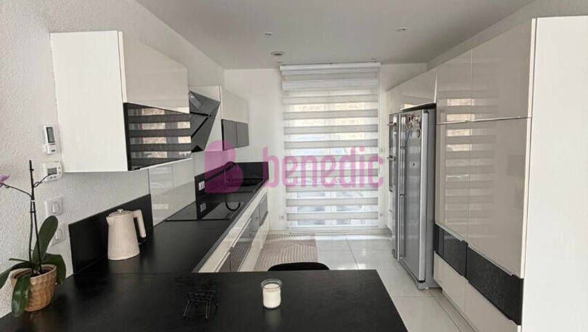 60027574e - Attribut alt par défaut.