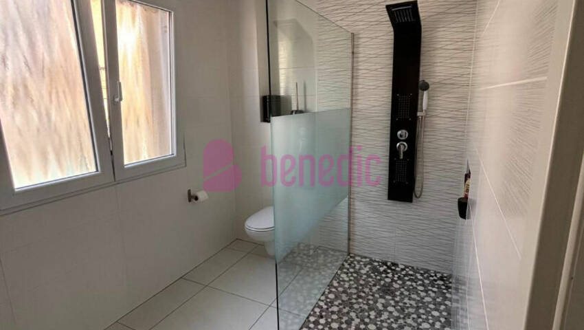 60027574g - Attribut alt par défaut.