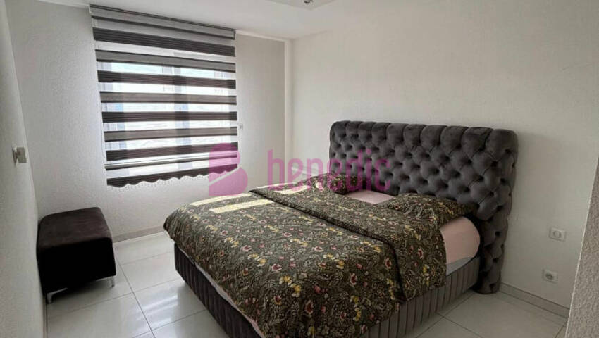 60027574l - Attribut alt par défaut.