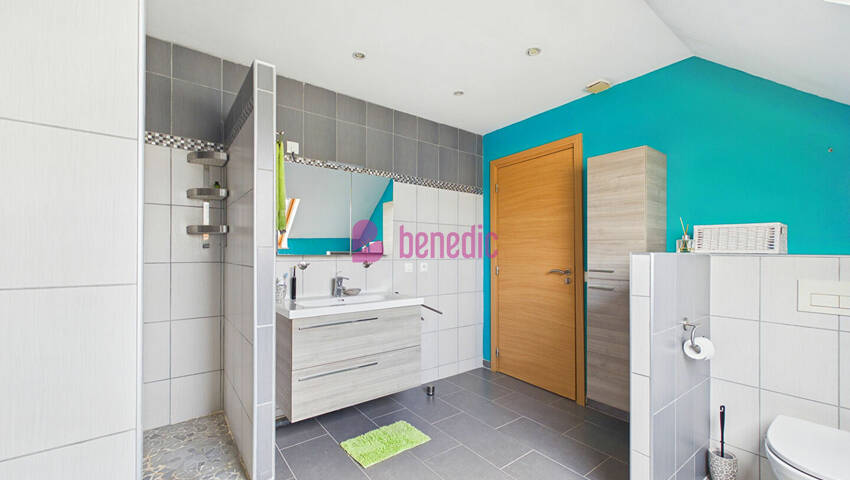 60152269t - Attribut alt par défaut.