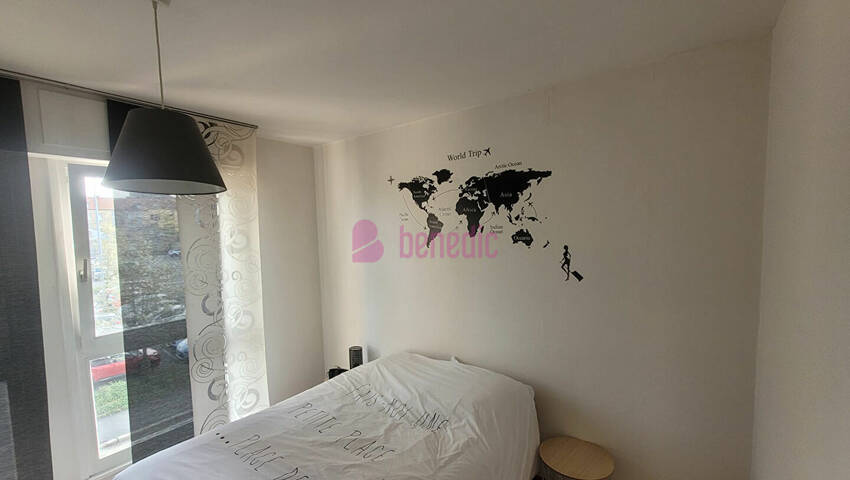 60311227c - Attribut alt par défaut.