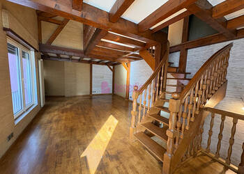 58738112b - Attribut alt par défaut.