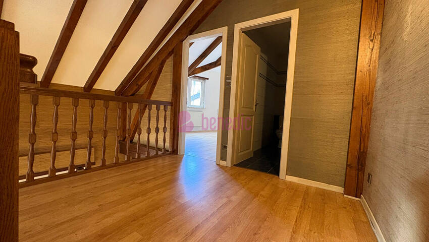 58738112d - Attribut alt par défaut.