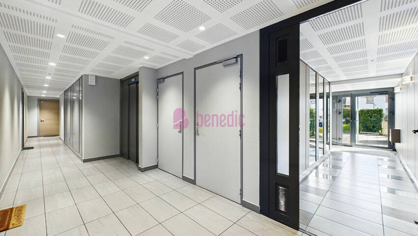 60225265j - Attribut alt par défaut.