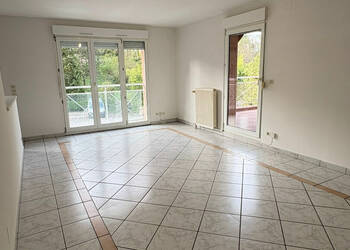 60264049b - Attribut alt par défaut.