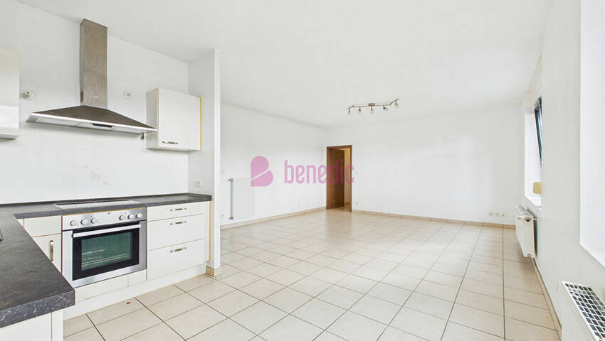 60316653f - Attribut alt par défaut.