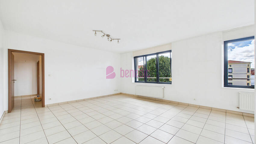 60316653r - Attribut alt par défaut.