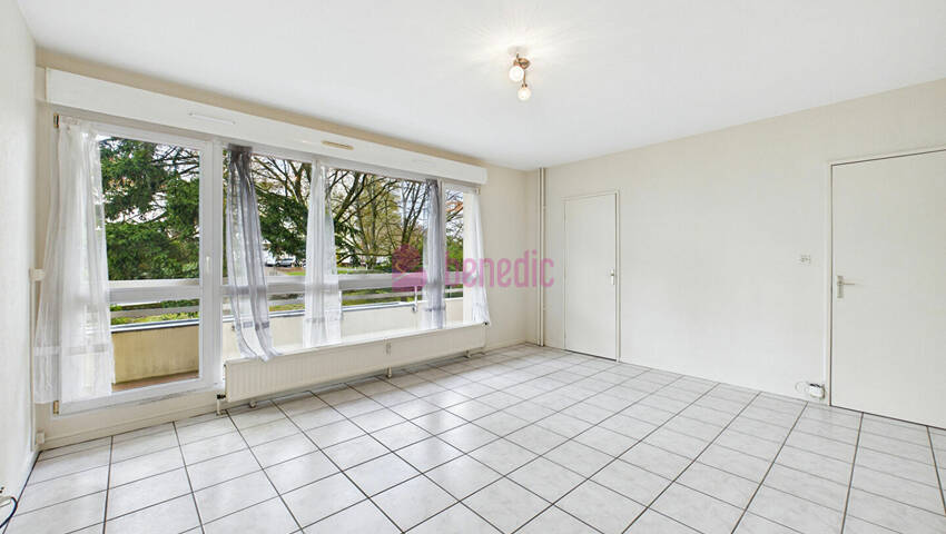 60193075d - Attribut alt par défaut.