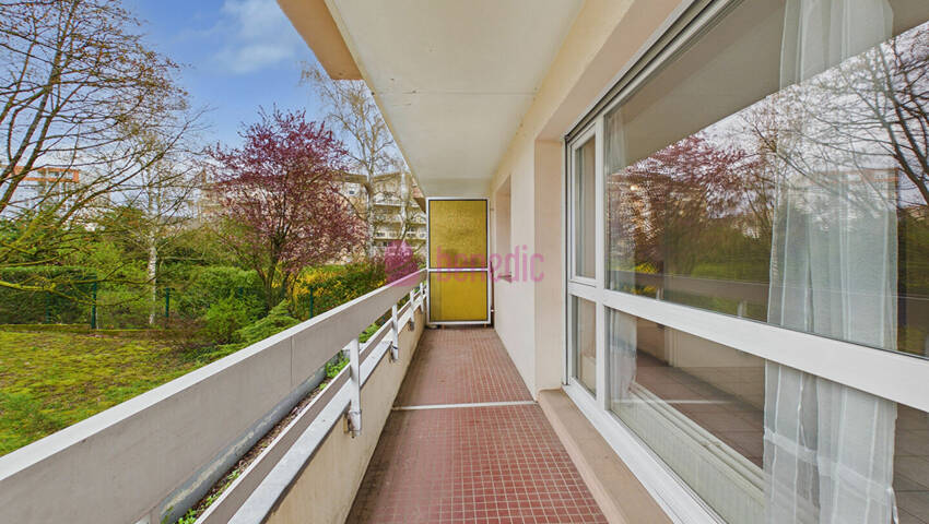 60193075f - Attribut alt par défaut.