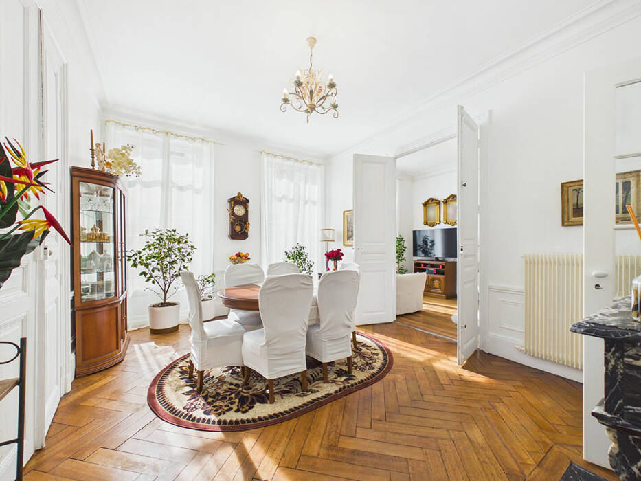 60352835b - Attribut alt par défaut.