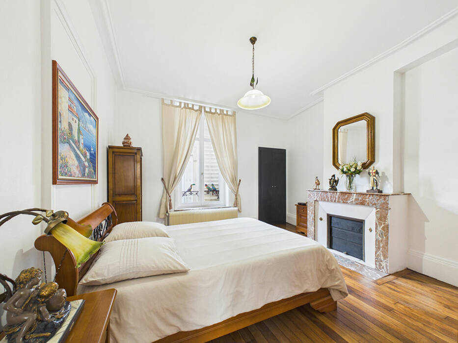 60352835f - Attribut alt par défaut.