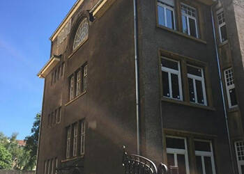 24420363b - Attribut alt par défaut.