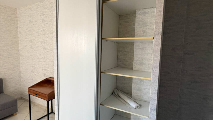 60256237d - Attribut alt par défaut.