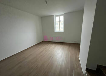 60213645b - Attribut alt par défaut.