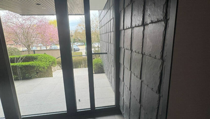 60368778b - Attribut alt par défaut.