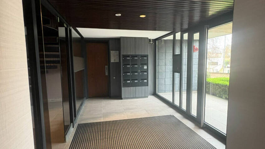 60368778c - Attribut alt par défaut.