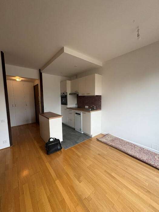 60368778f - Attribut alt par défaut.