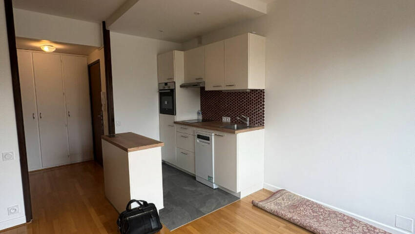 60368778f - Attribut alt par défaut.