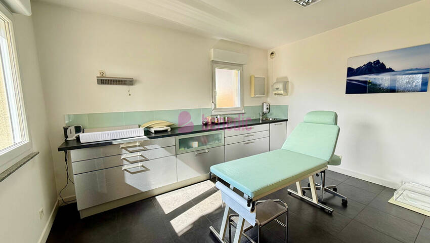 60020864g - Attribut alt par défaut.