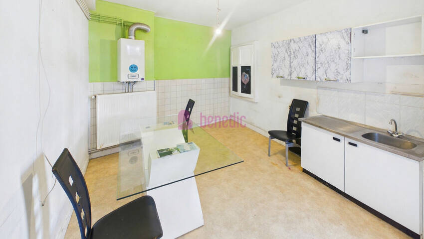 60370332f - Attribut alt par défaut.