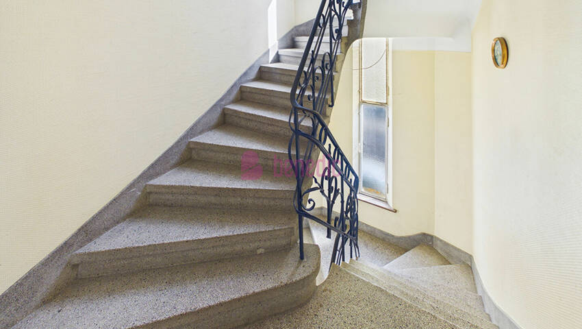 60362959b - Attribut alt par défaut.