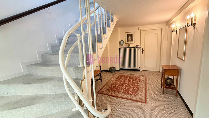 60372379c - Attribut alt par défaut.