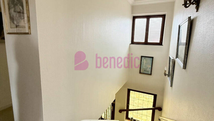 60372379e - Attribut alt par défaut.