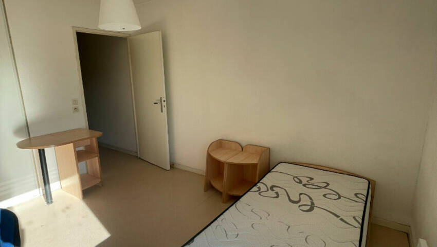 60372205d - Attribut alt par défaut.