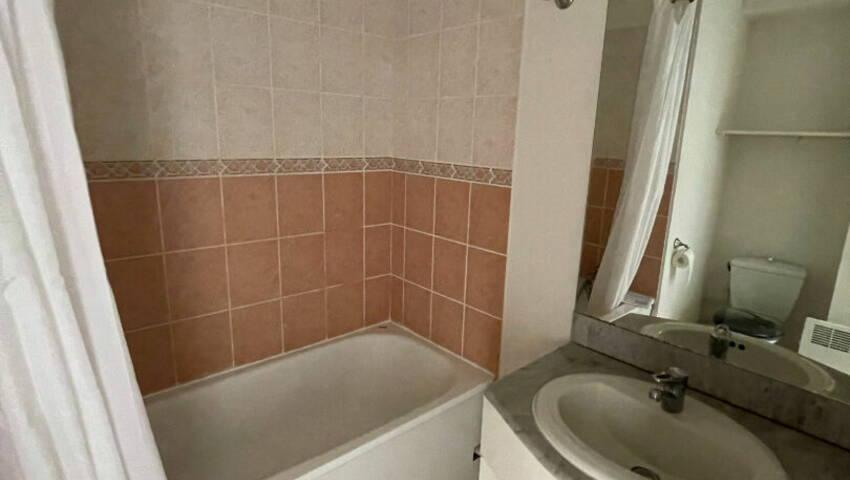 60372205g - Attribut alt par défaut.